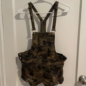 Camo short overalls